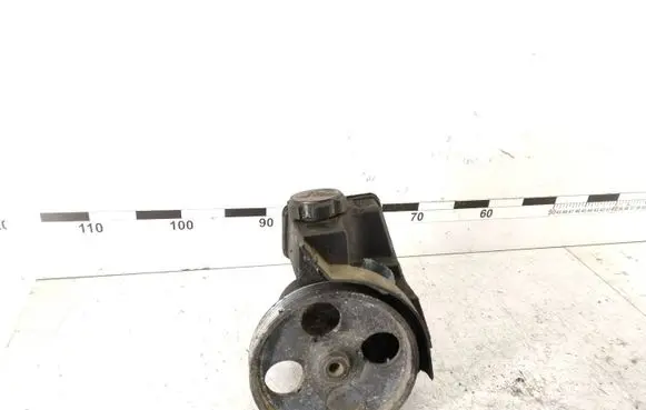 Peugeot 206 Power steering pump 9636868880