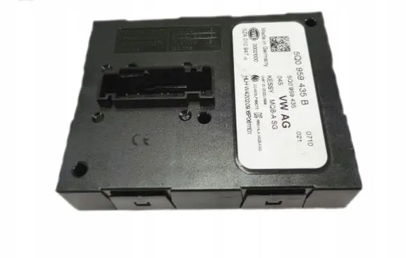 Skoda Fabia Mk3 (NJ) Keyless (KESSY) go control unit/module 5Q0959435B