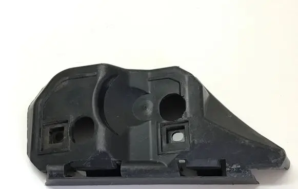 Volvo V50 Front bumper mounting bracket 30655874