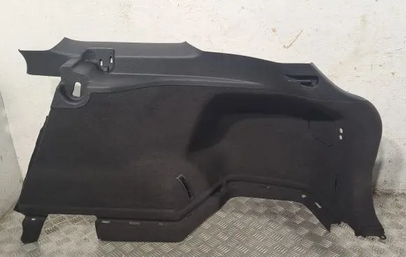 Trunk/boot lower side trim panel