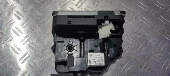 Opel Corsa E Front door lock 13258277 0325407955
