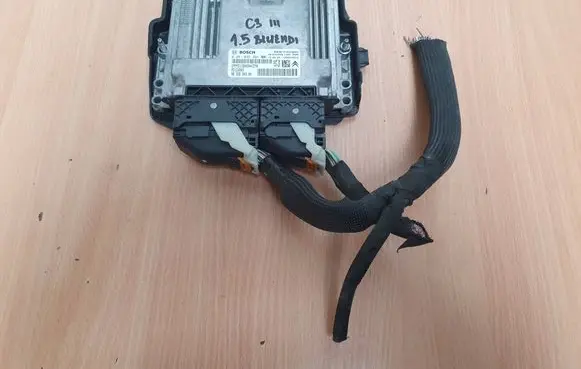 Citroen C3 Engine control unit/module 0281035365 9832694380