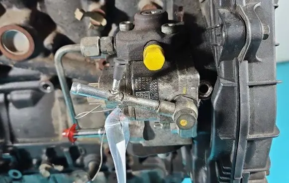 Opel Astra H Fuel injection high pressure pump 55586501 IMPRK1374759