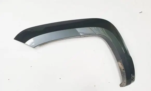 Volkswagen Amarok Front arch trim 