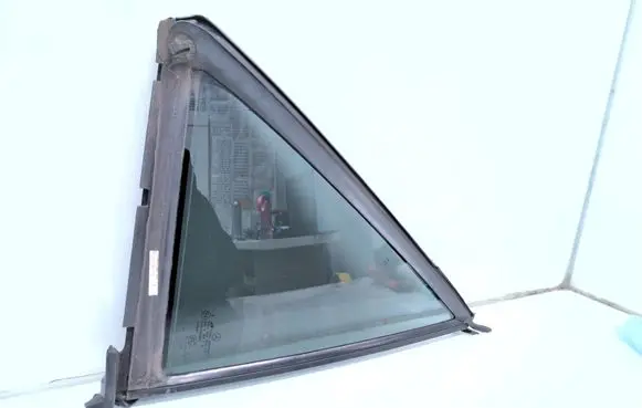 Mercedes-Benz ML W164 Rear vent window glass A1647351024 43R000091 A006451