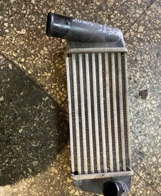 Toyota Auris E180 Intercooler radiator