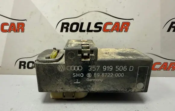 Volkswagen Golf III Coolant fan relay 357919506D