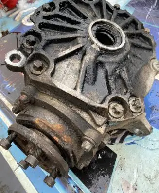 Mercedes-Benz C W204 Front differential A2213850108