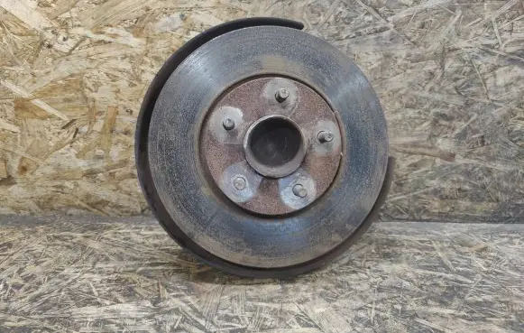 Jaguar XK8 - XKR Front wheel hub spindle knuckle MJA1933AA