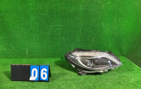 Mercedes-Benz B W246 W242 Headlight/headlamp A2468207461