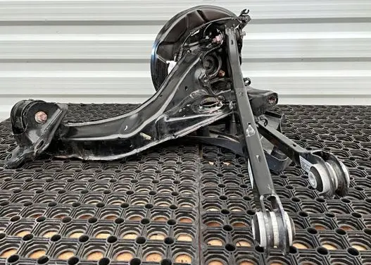Mini Clubman F54 Rear wheel hub spindle/knuckle 8842880