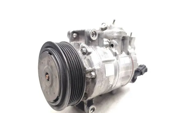 Volkswagen Golf VI Air conditioning (A/C) compressor (pump) 1K0820859T
