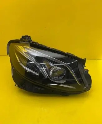Mercedes-Benz E W213 Headlight/headlamp A2139067606