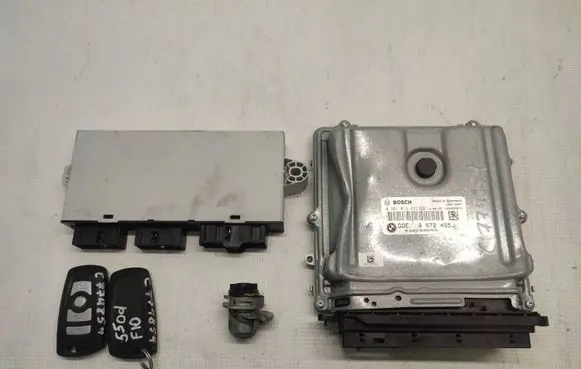 BMW 5 F10 F11 Engine ECU kit and lock set 9301518 8572455