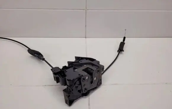 Renault Megane IV Rear door lock 805020256R