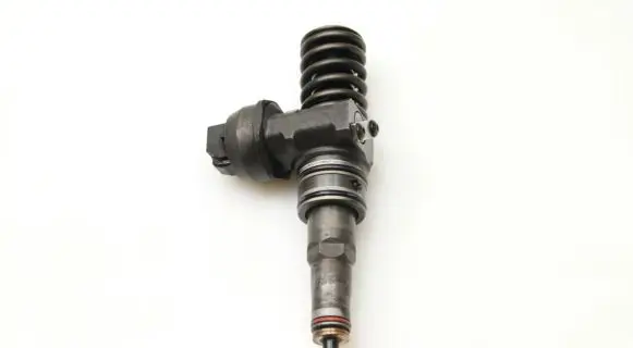 Skoda Octavia Mk2 (1Z) Fuel injector 038130073AG