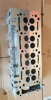 Chrysler PT Cruiser Engine head 