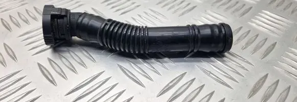 Volkswagen PASSAT CC Breather hose/pipe 5N0129637F
