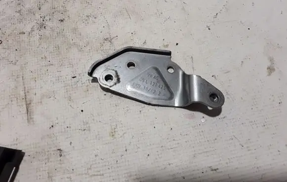 Audi A6 S6 C8 4K EGR valve cooler bracket 05L131425