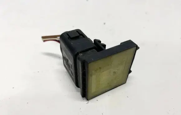 Volkswagen PASSAT B6 Clutch pedal sensor 3c0927810b 018232132