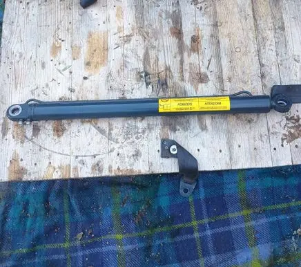 Iveco Daily 6th gen Partition between cabin 504172828