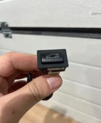 BMW 7 F01 F02 F03 F04 Tailgate opening switch 9200316