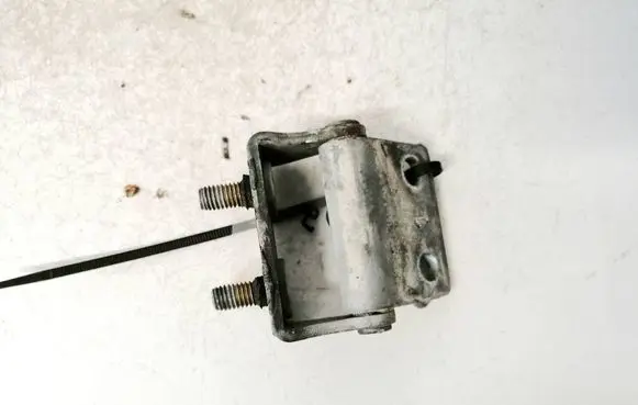Mitsubishi Grandis Tailgate/trunk/boot hinge
