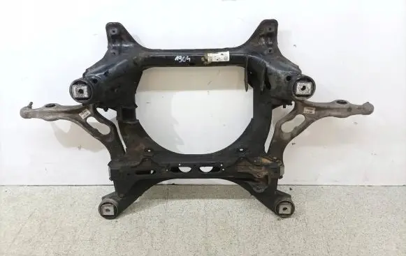 Volkswagen Touareg II Front subframe