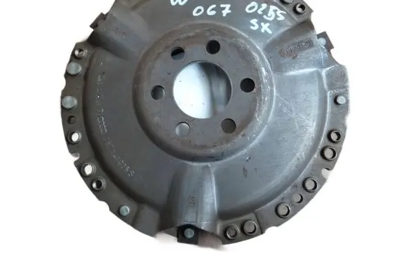 Volkswagen Golf II Pressure plate 067141025S