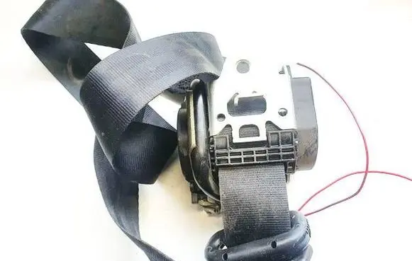 Mitsubishi Colt Front seatbelt 7000a706xa 616600700