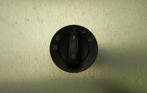Skoda Octavia Mk3 (5E) Light switch 5E0941431F I7604