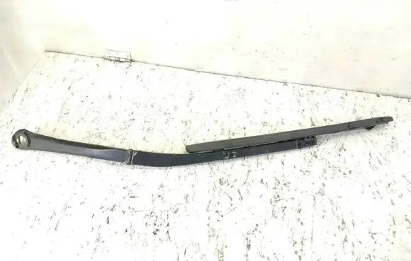 BMW 5 E39 Front wiper blade arm 61618165 8209879