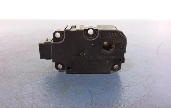 Audi A8 S8 D4 4H Air flap motor/actuator CZ1139300854