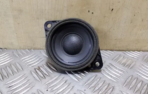 Lexus CT 200H Panel speaker 8616076030