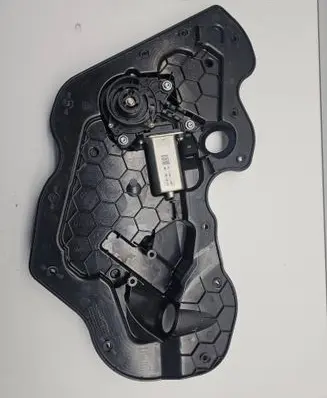 Audi A8 S8 D4 4H Front door soft close latching motor 4F0837059