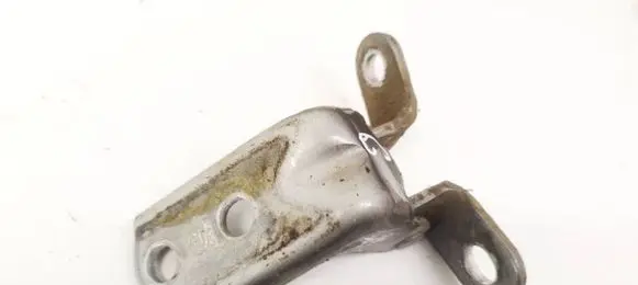 KIA Sorento Rear door lower hinge