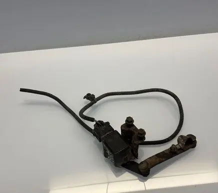 Mercedes-Benz E W211 Air suspension front height level sensor A0105427717 0105427717