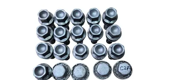 Volvo XC40 Nuts/bolts 