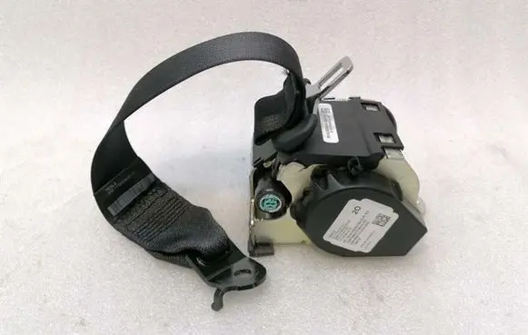 Tesla Model 3 Rear seatbelt 111015401F