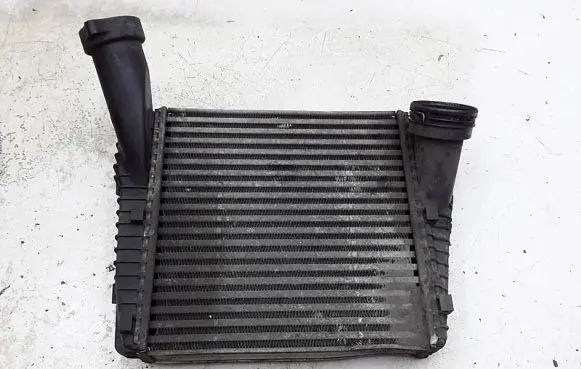 Audi Q7 4L Intercooler radiator 7l6145803c