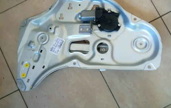 Hyundai ix35 Rear door window regulator with motor 834802Y540 814202Y010 NE70671