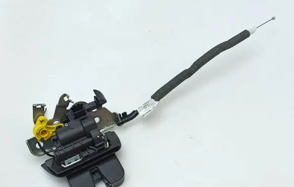 Audi A4 S4 B9 8W Tailgate/trunk/boot lock/catch/latch 4M0827506B 4M0827506