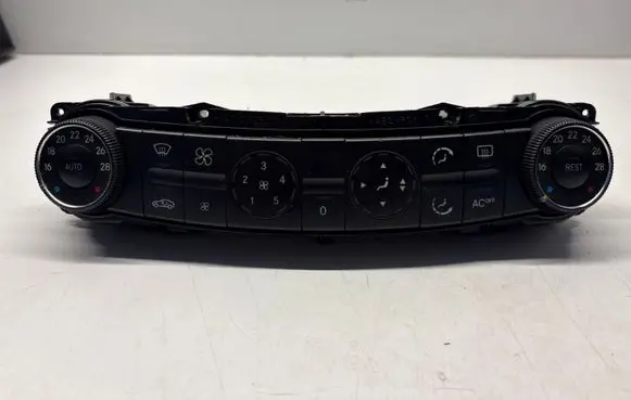 Mercedes-Benz E W211 Climate control unit 2118300385