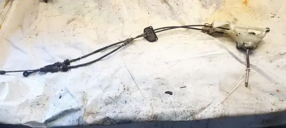 Toyota Avensis Verso Gear shifter/selector 