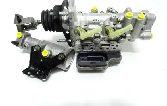 Toyota Prius (XW30) ABS Pump 4721047390