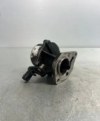 Renault Laguna II Vacuum pump D163451323