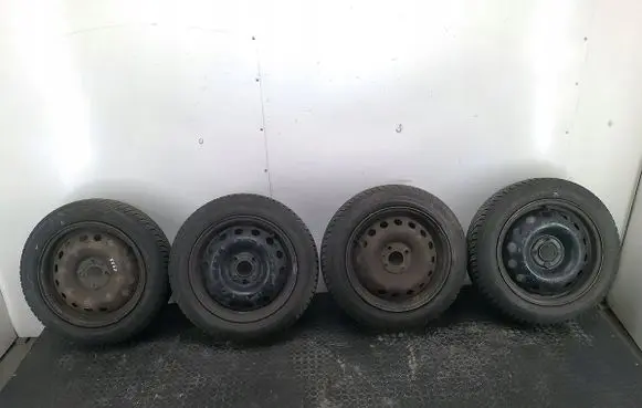 Renault Clio III R15 steel rim 64A50C