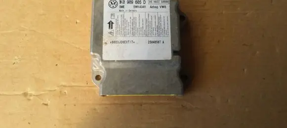 Volkswagen Golf V Airbag control unit/module 1K0909605D 5WK43411