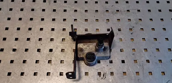 Audi 80 90 S2 B4 Air pressure sensor 0281002018