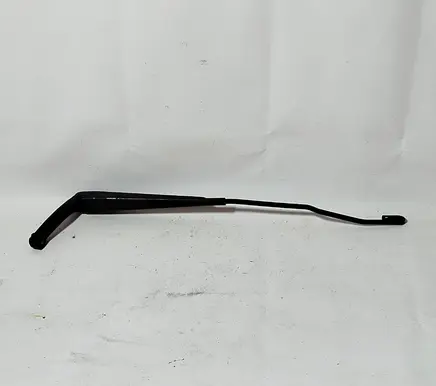 Volvo V70 Front wiper blade arm 8624246